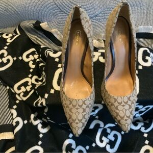 Coach Women's Beige Patterned Heels
